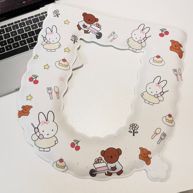 Miffy Rabbit Anime Two-Dimensi - огляд і ціна Home Bathroom With Two Toilets