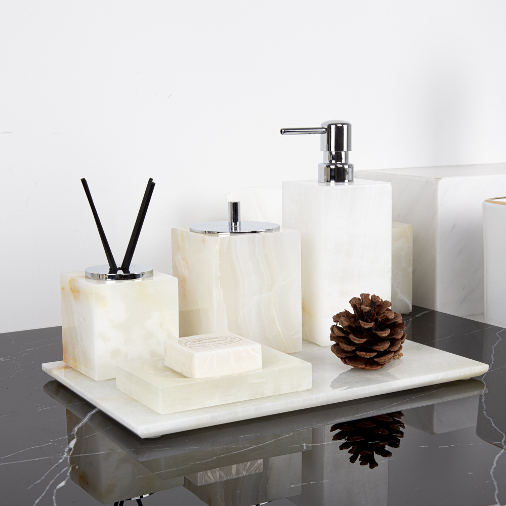 White Onyx Natural Marble Set  - огляд і ціна Zara Home Bathroom Set