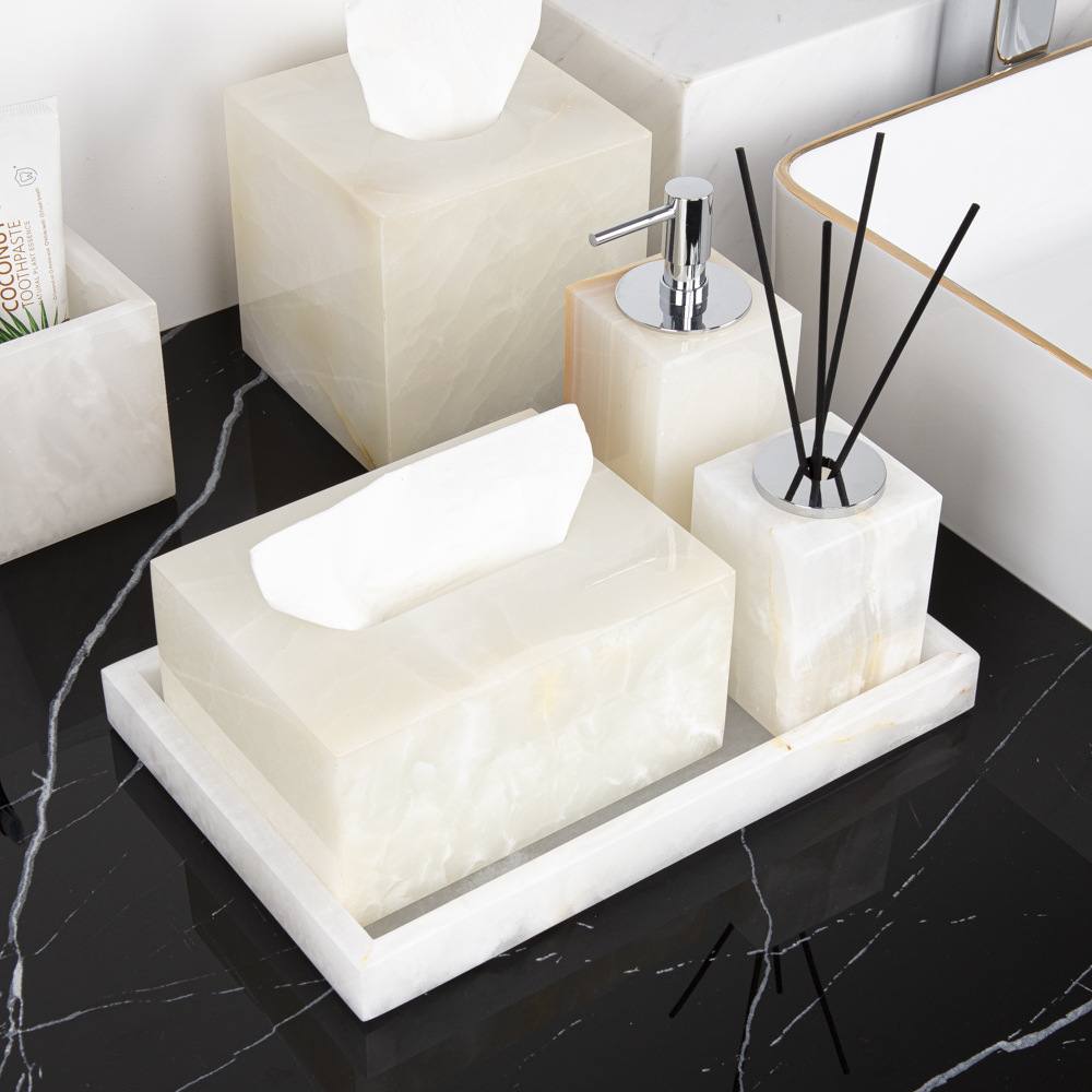 White Onyx Natural Marble Set  - огляд і ціна Zara Home Bathroom Set